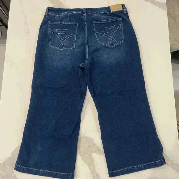 Seven7 For All Mankind Pull On Weekend Capri Women's Size 20 Embellished Pockets - Picture 4 of 10